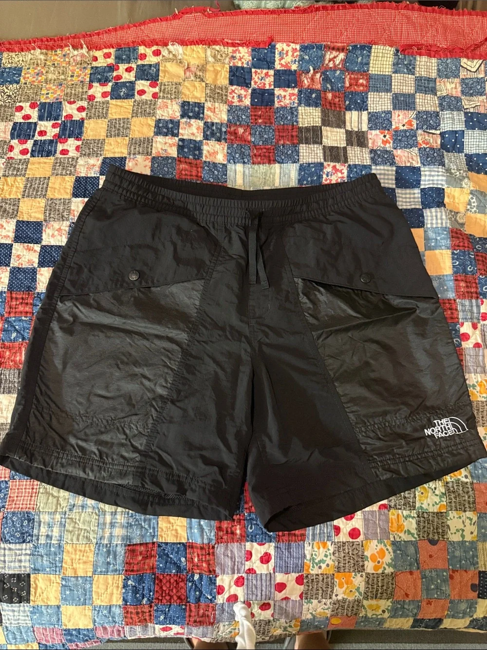 The North Face Men’s Black Swim Trunks Running Shorts Size Medium Black
